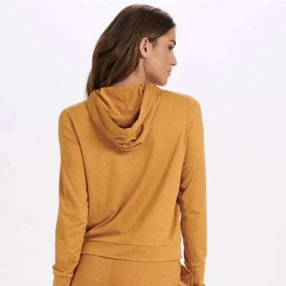 Vuori Halo Essential Hoodie - Picture 7 of 8